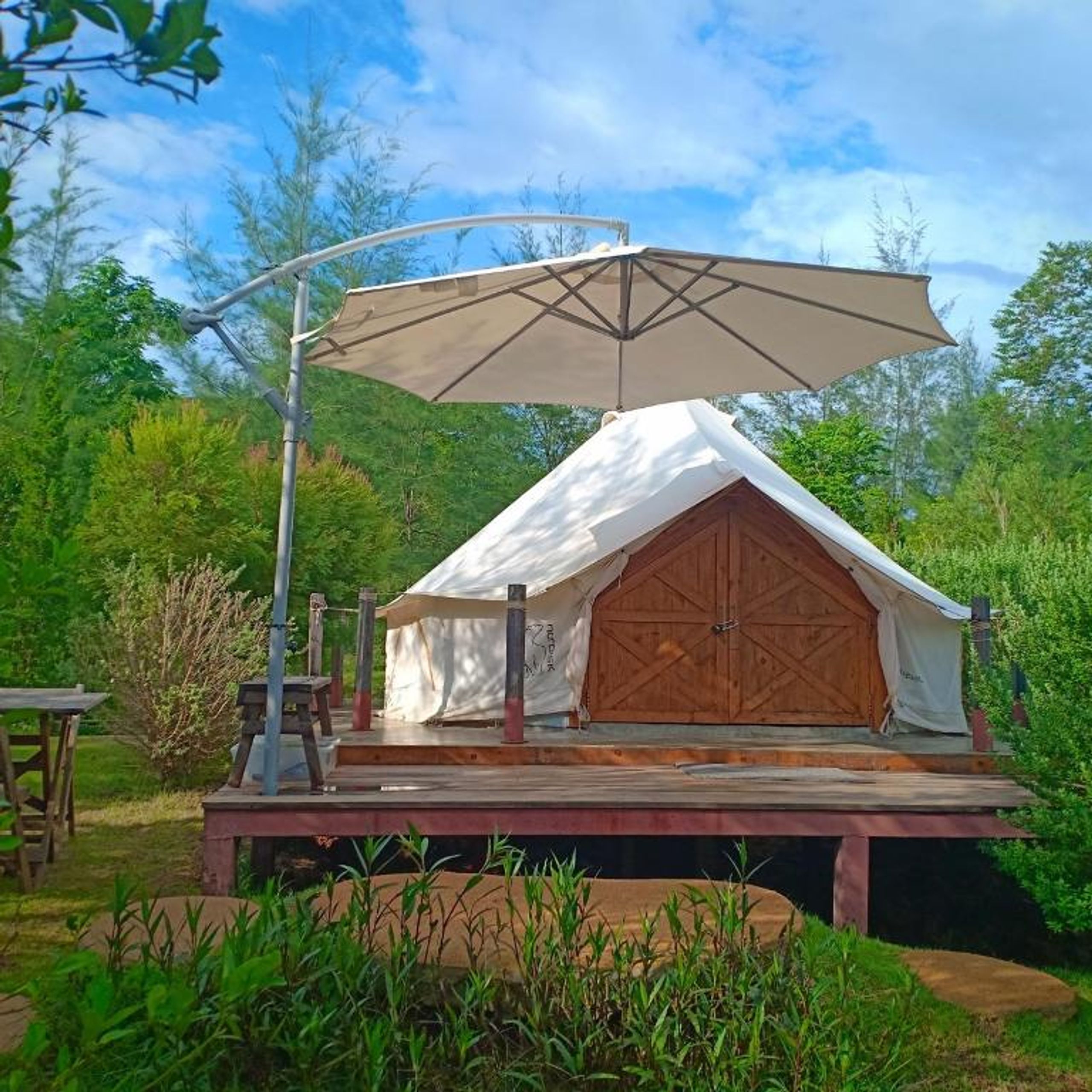 The Birder's Lodge