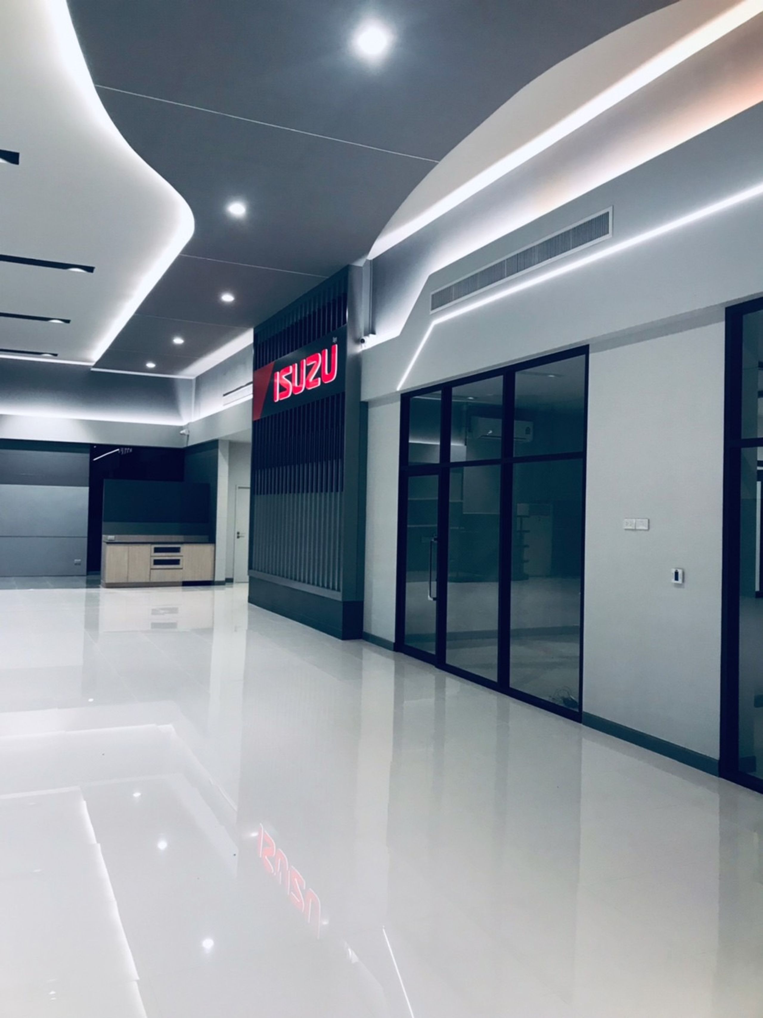 Isuzu Krungthep Sale Srinakarin Branch