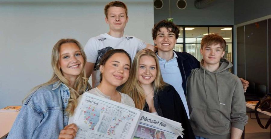 unge leser papiravis
