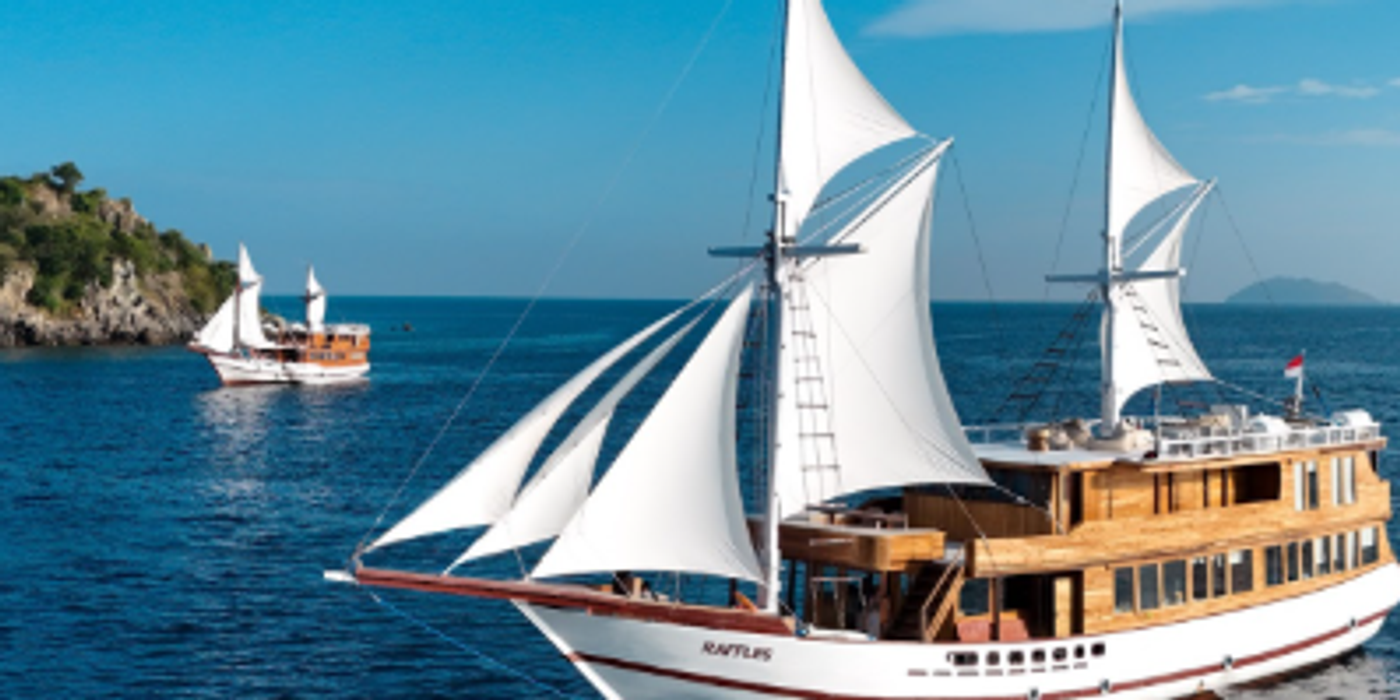 From Spice Routes to Phinisi Sails — A Journey Through Time
