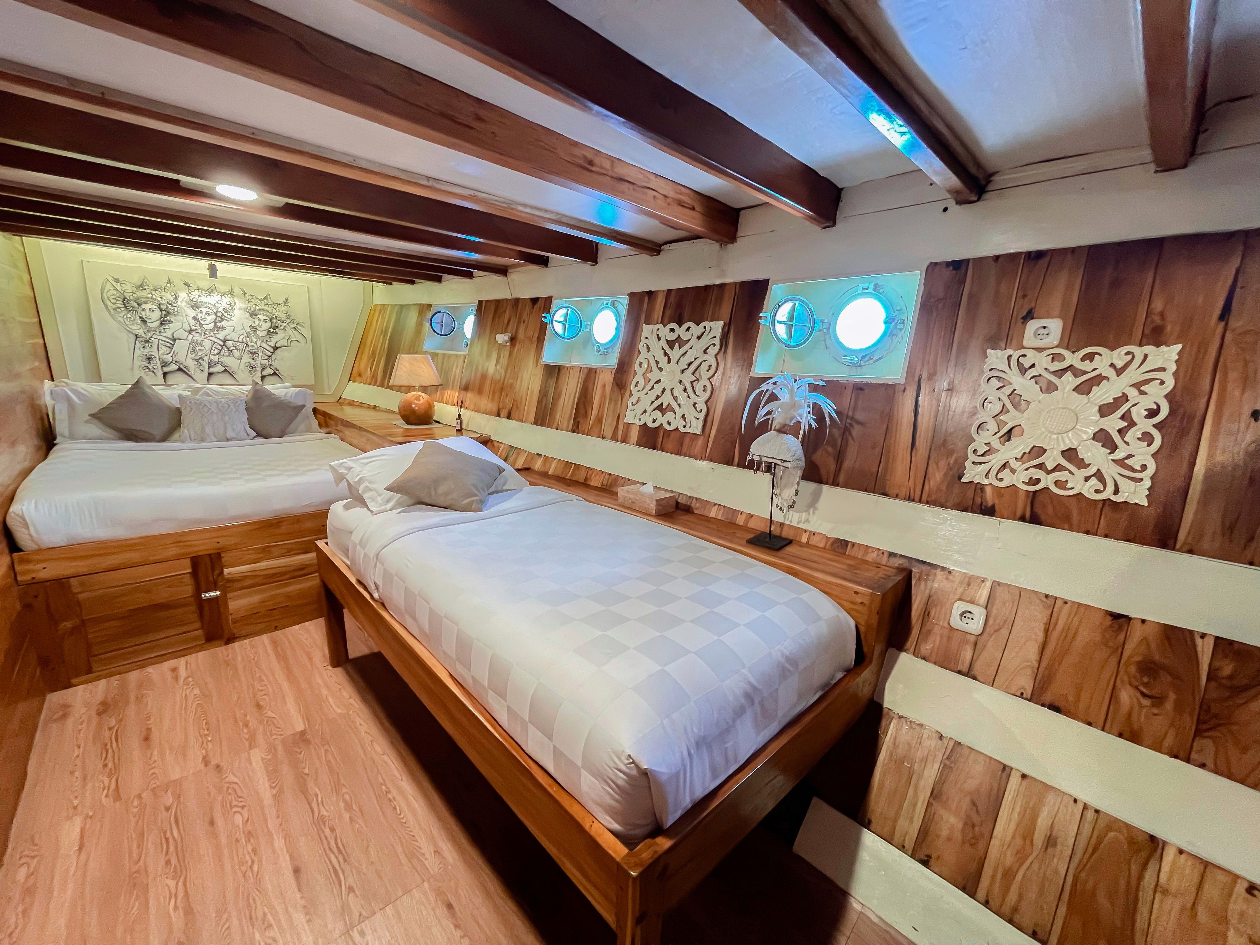 BALINESE ROOM (Lower Deck)