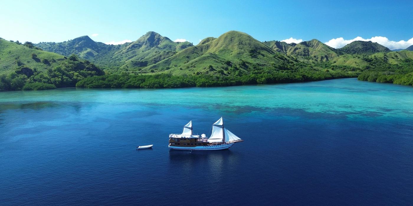 Night Diving: When Labuan Bajo’s Sea Wakes Up
