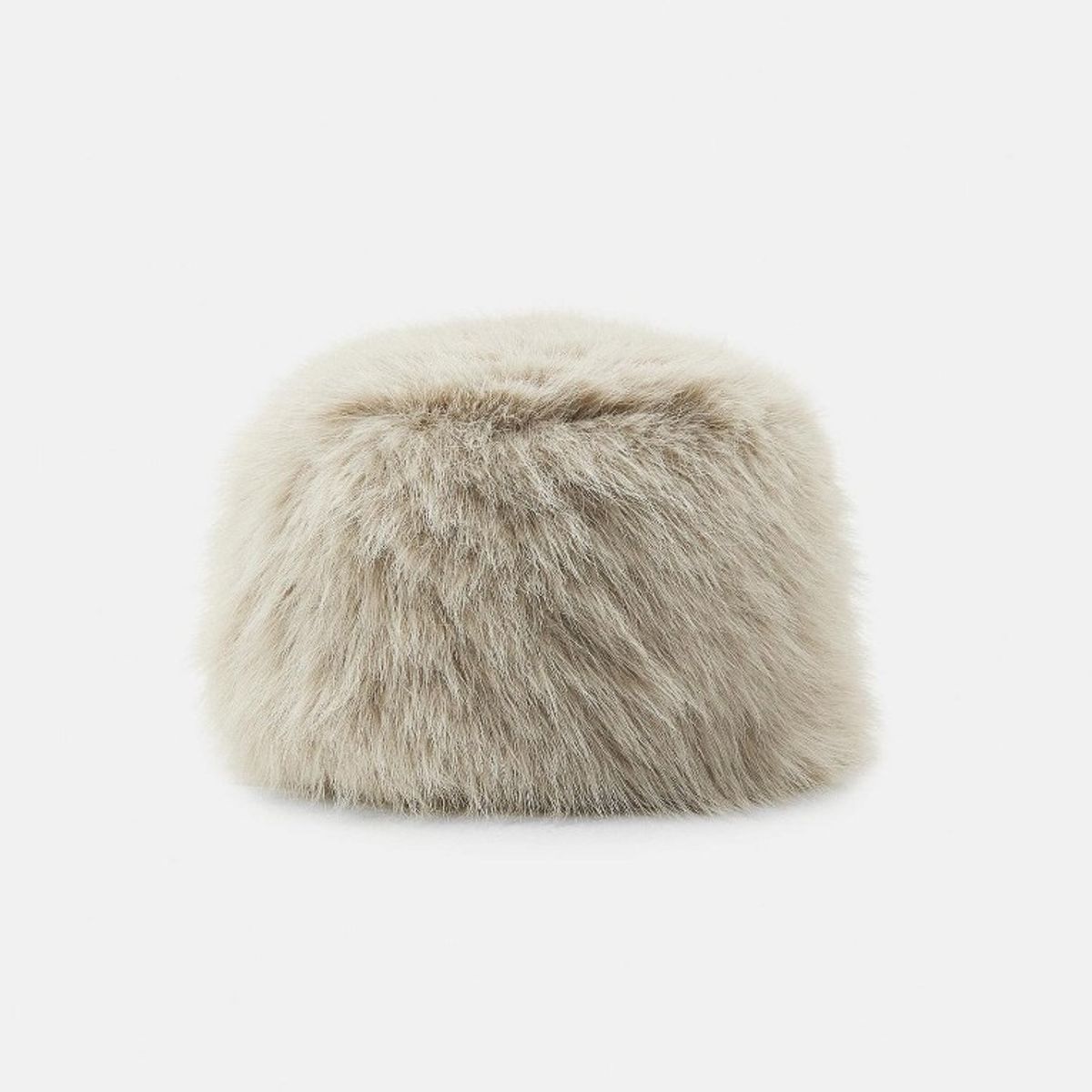 Kapa od ovčje kože, Zara, 22,95 evra