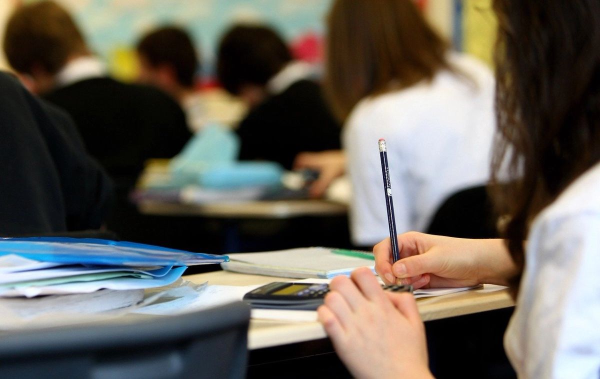 Snažnija podrška obrazovanju: Veće stipendije za učenike i studente