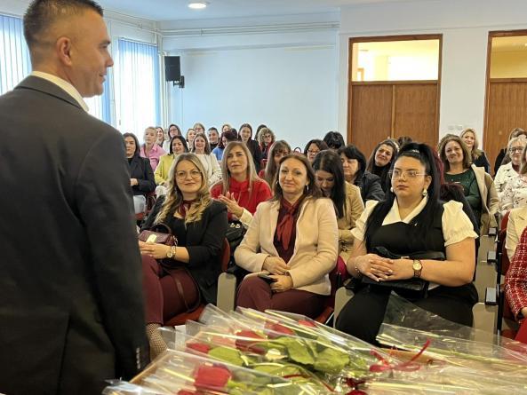 Savković organizovao prijem: Službenicama povodom 8. marta po 100 KM