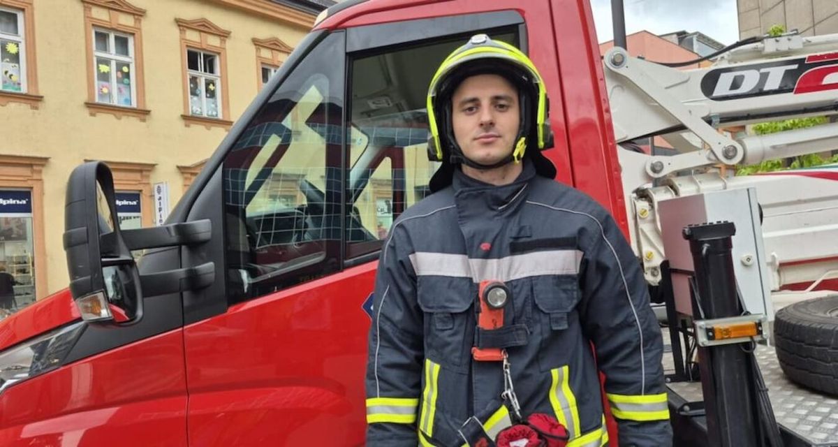 Na poslu zovne i majka, da vidi jesam li živ: Zašto je Banjalučanin Kristijan odlučio da bude vatrogasac
