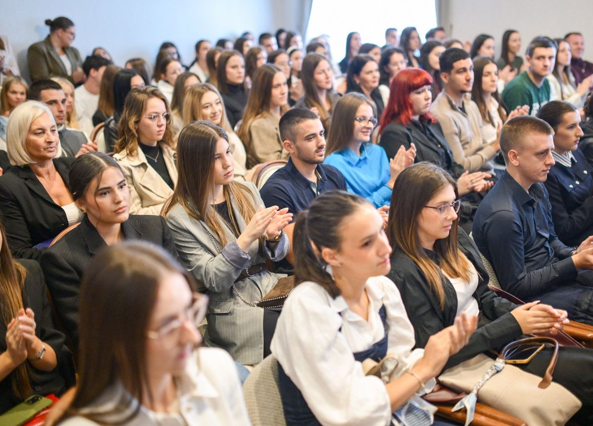 Grad Banjaluka nagradio najbolje brucoše: Oko 300 studenata dobilo po 200 KM