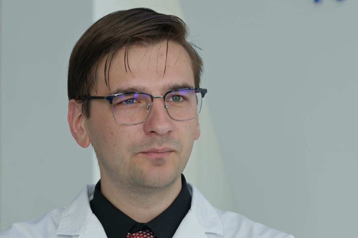 Mostarac ljekar u Kini: Put mladog neurohirurga kroz strah, povjerenje i znanje