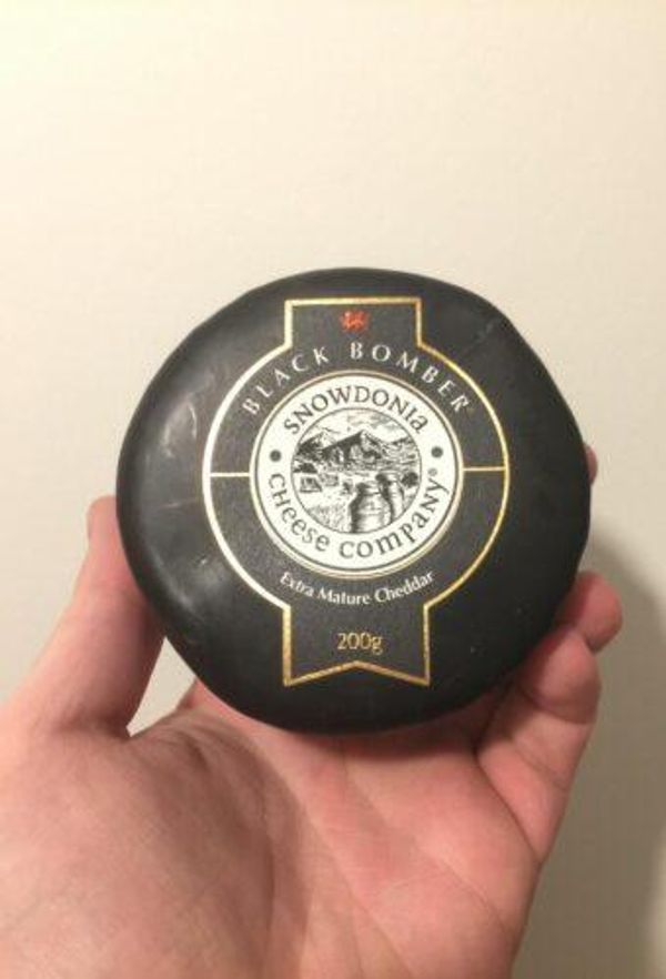 Cheddar (Black Bomber – Snowdonia Cheese Company Extra Mature)