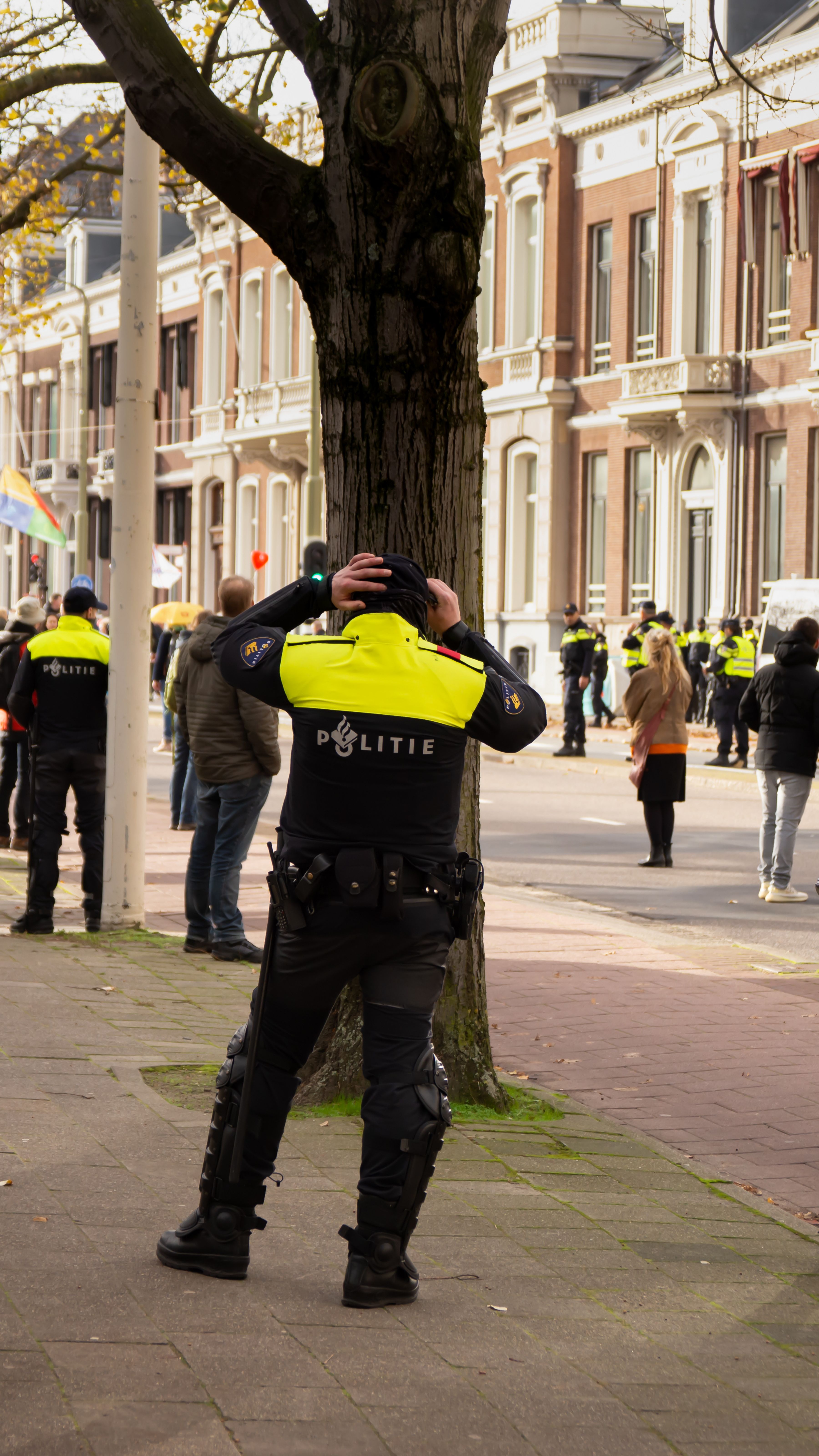 Politieagenten op straat bij demonstratie