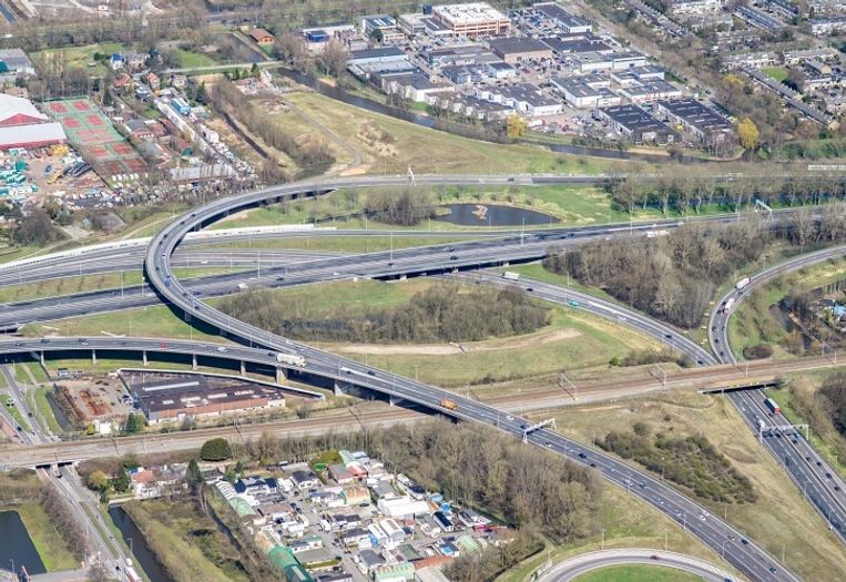 Luchtfoto A16 Rotterdam Terbregseplein