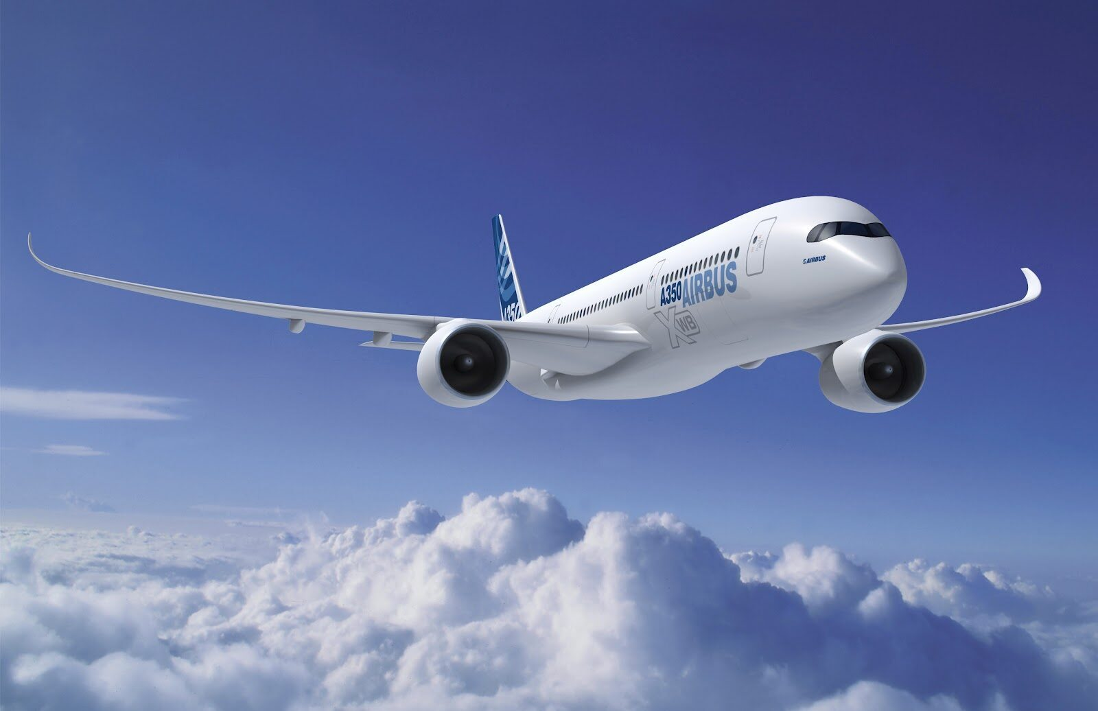 Een A350 Airbus boven de wolken
