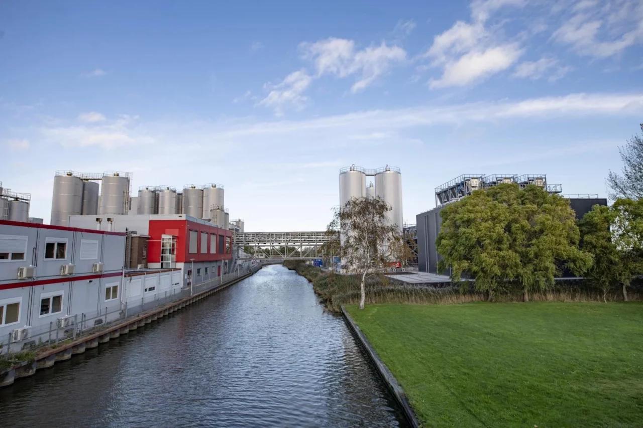 De fabriek