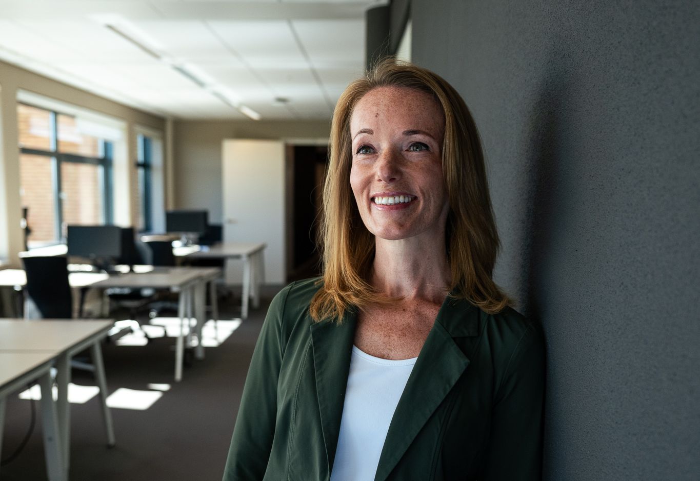 Simone de Roo, Business Manager Legal
