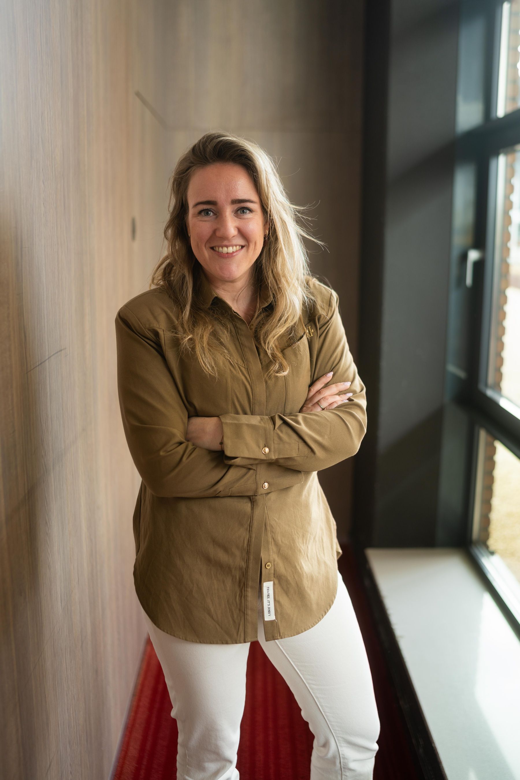 Linda Anvelink, Legal consultant