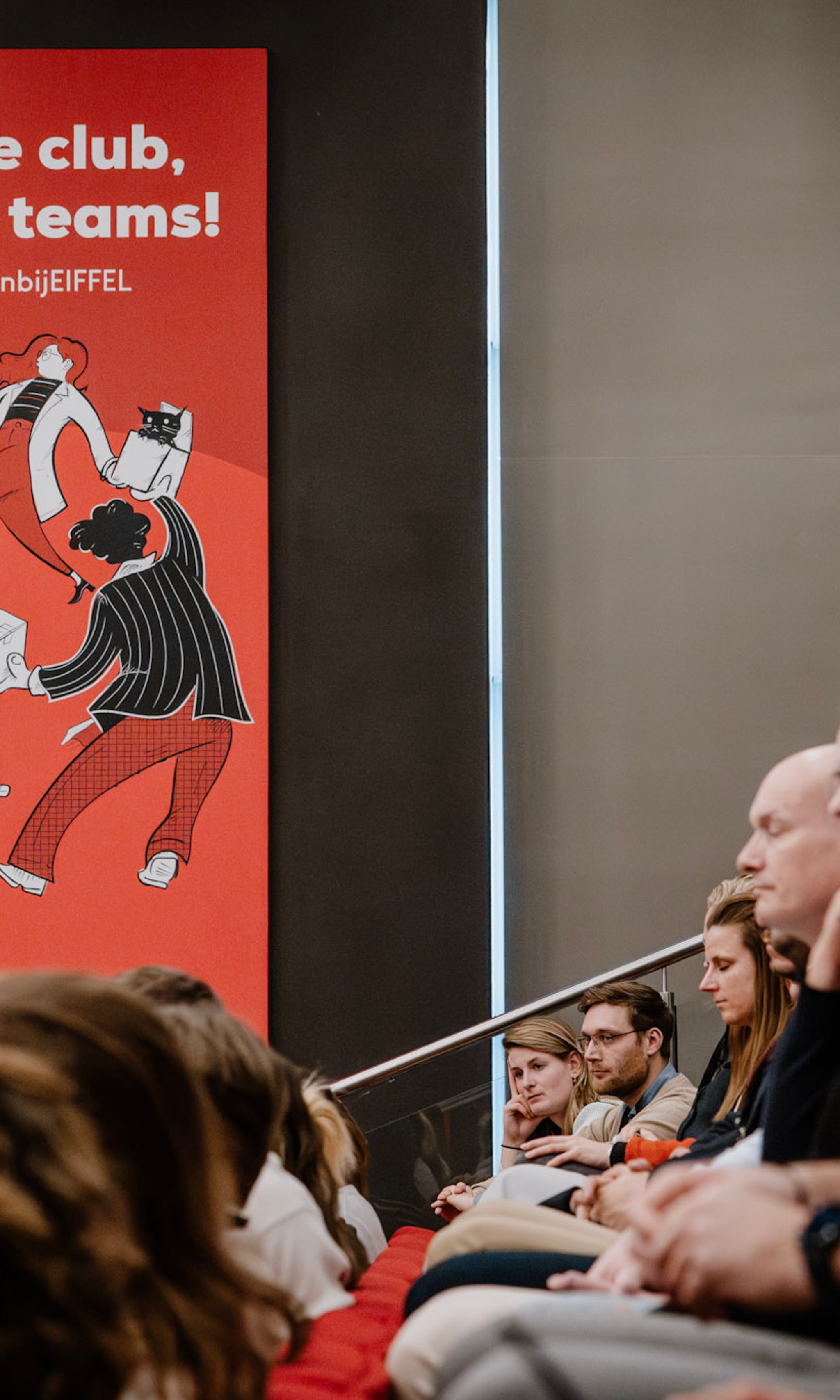 Mensen in auditorium