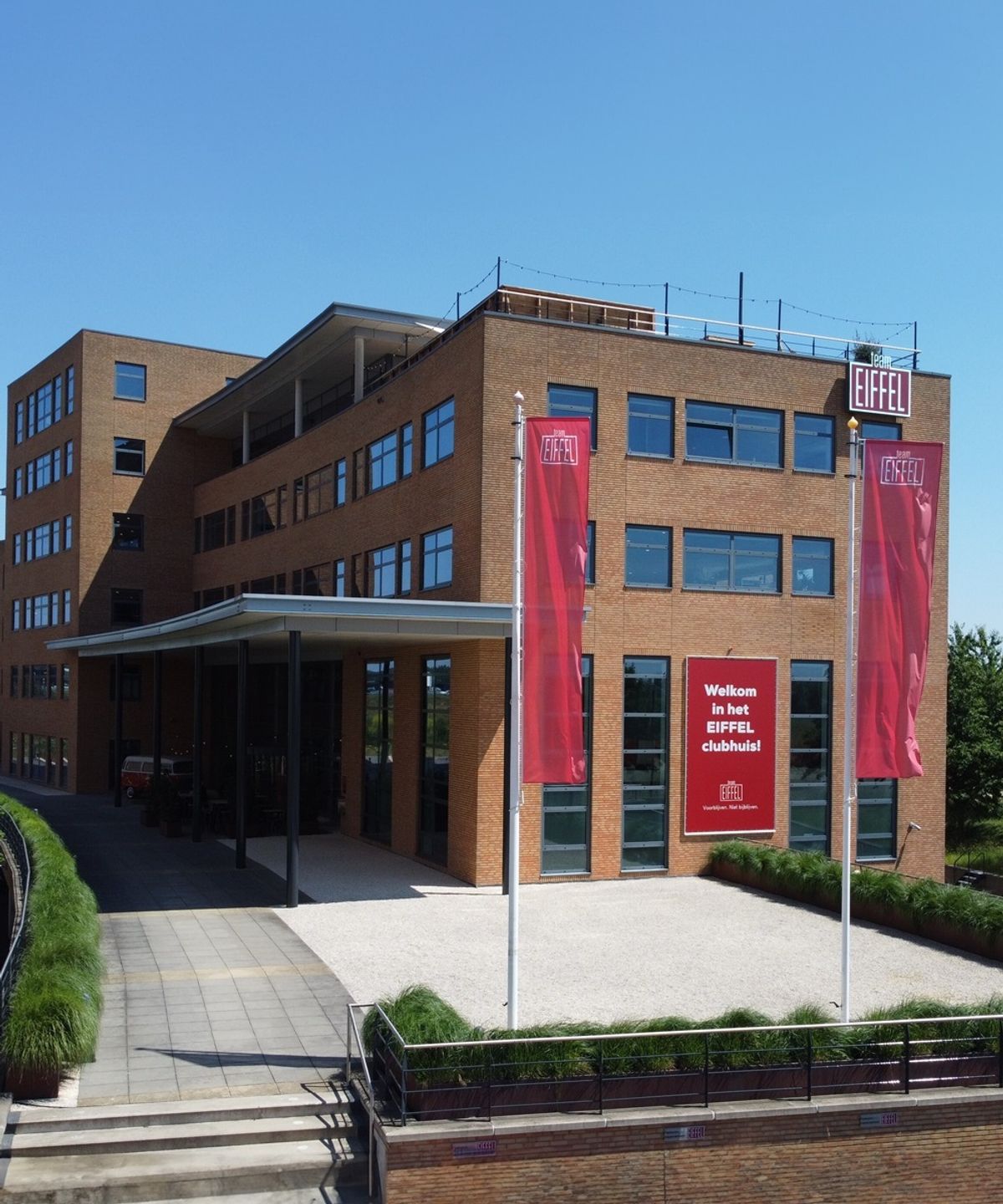 Team EIFFEL Expands Boundaries with New Shareholder