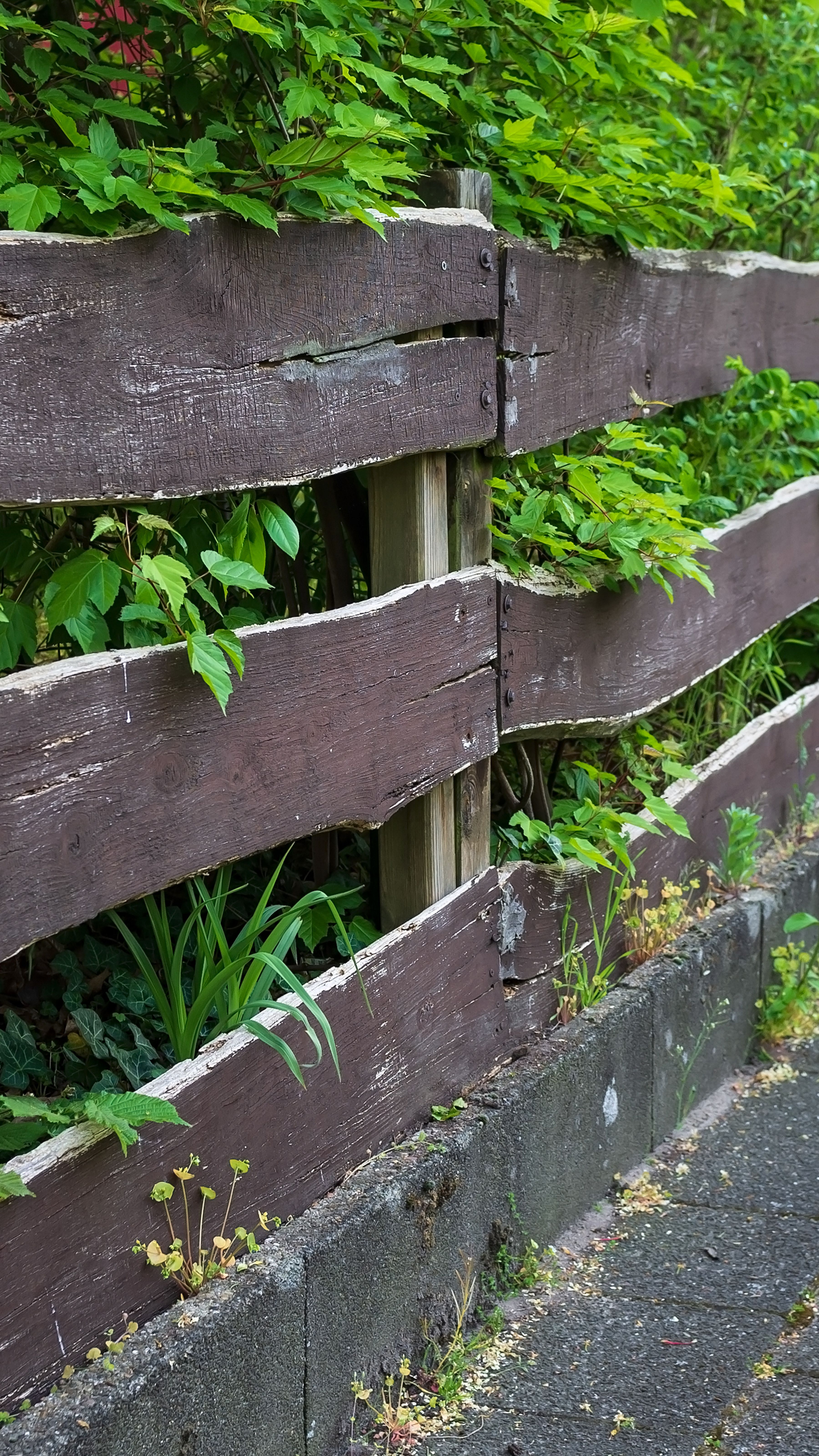 Improper land use, fence on the street