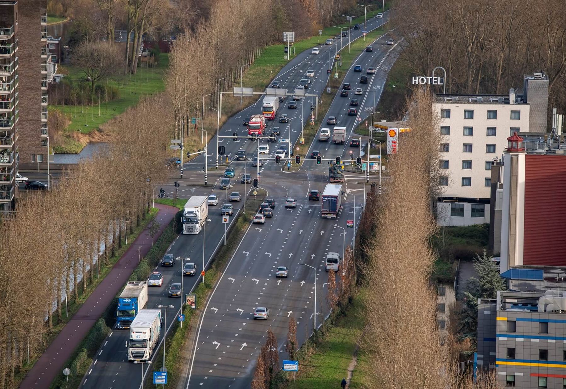 Thorbeckeweg kruispunt Vijfhoekpark in Zaandam