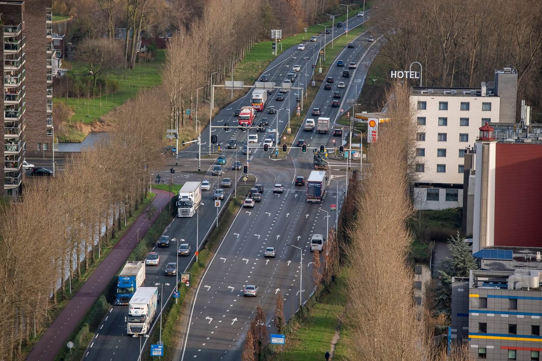 Thorbeckeweg kruispunt Vijfhoekpark in Zaandam
