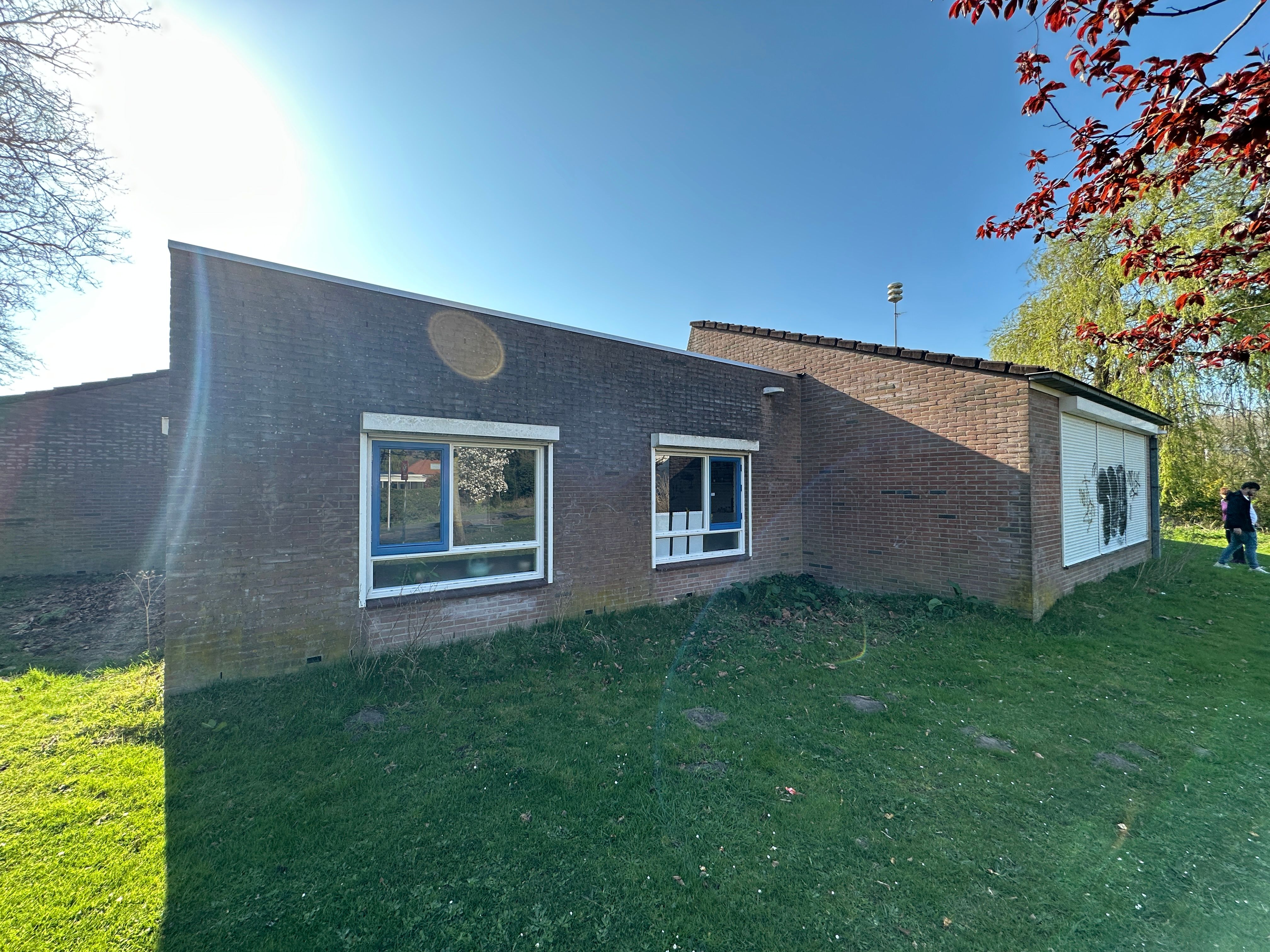 Het oude schoolgebouw