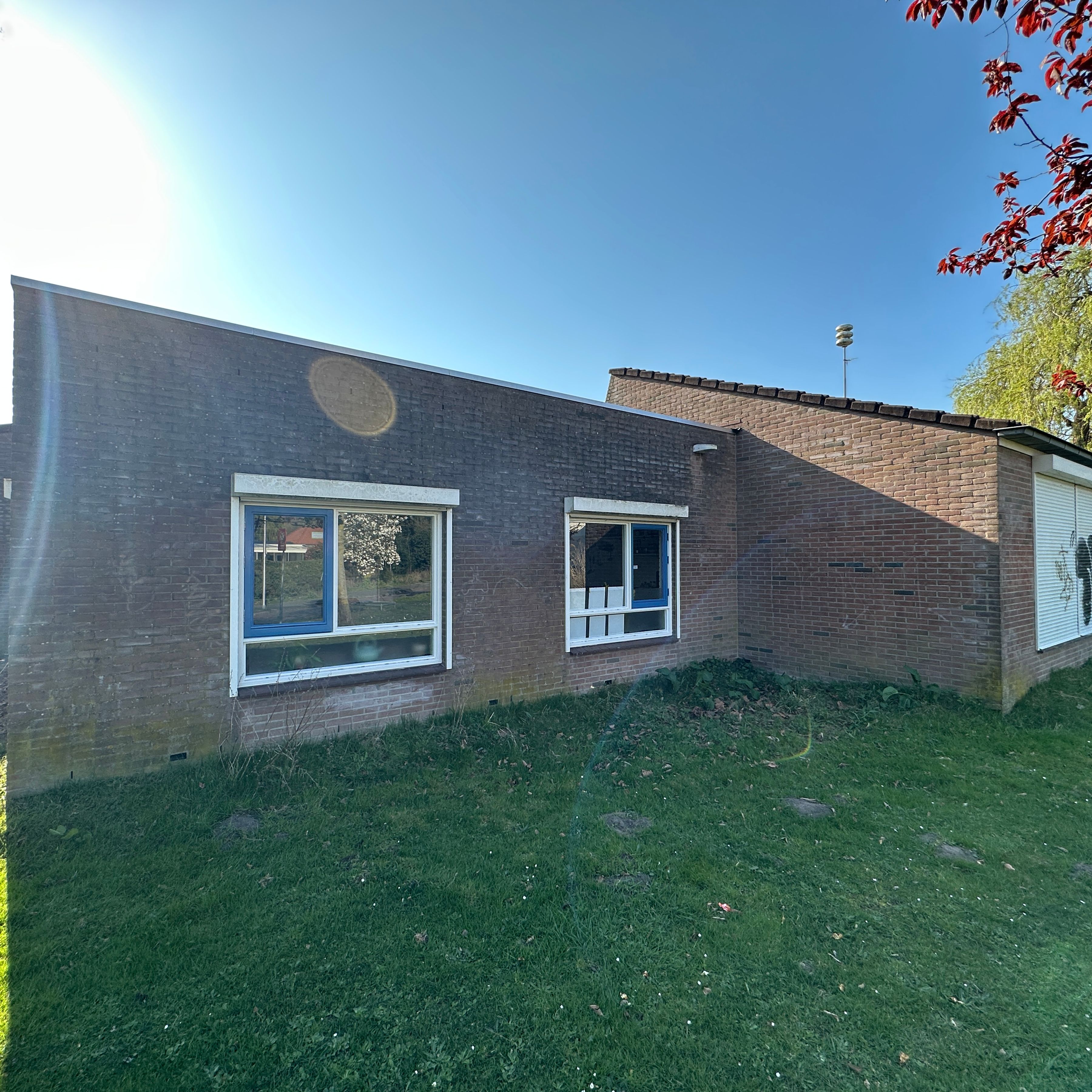 Het oude schoolgebouw
