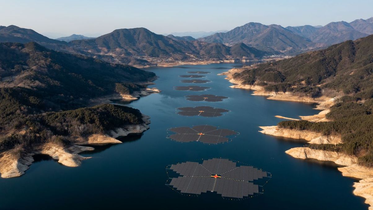 Could Floating Solar Panels Soon Be Powering Cities Worldwide?