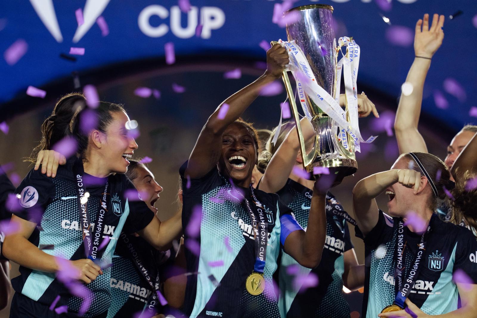 Futbolistas de Gotham FC celebran el titulo de la Concacaf W Champions Cup