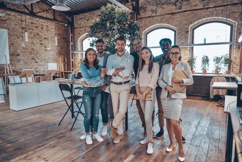 Budowanie profesjonalnego marketingu firmy: Strategia, która nadaje marce skrzydeł.