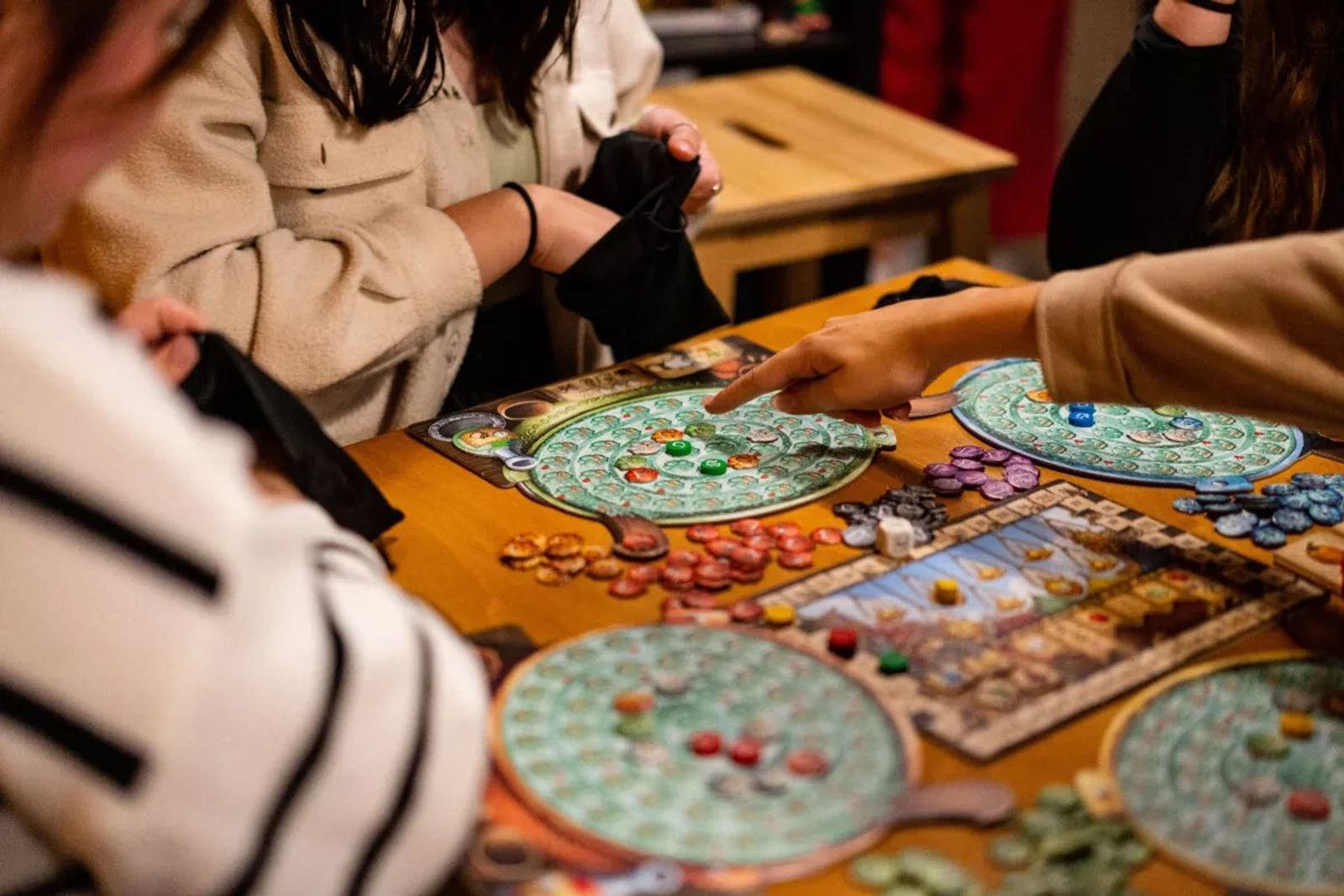 Partie de jeu de société sur une table