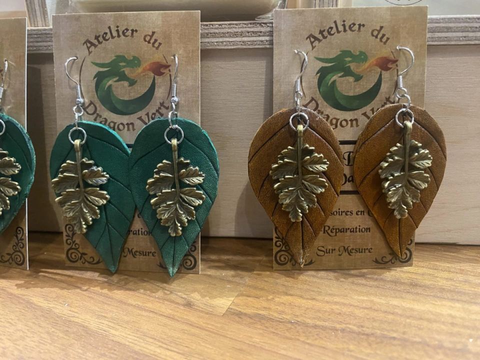 Boucles d'oreilles en forme de feuilles
