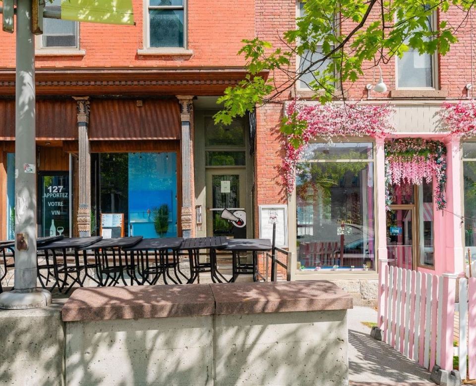 Façade de l'immeuble du 129A, rue Frontenac