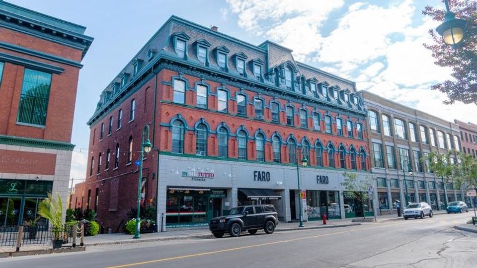 Façade de l'immeuble du 178-182, rue Wellington Nord