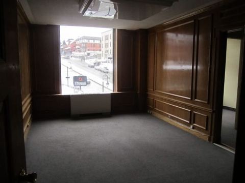 Intérieur du local à louer, 2-6, rue Wellington Sud
