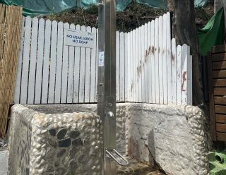 Great shower facilities at Playa de Benalnatura