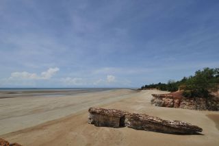 Perfecy day for a nude dip at Casuarina Beach