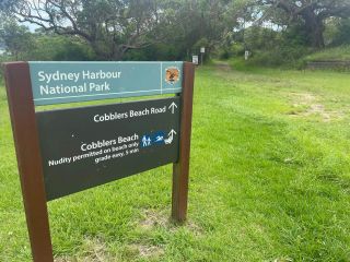 The easy trail to Cobblers Beach starts here!