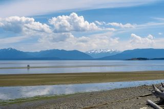 Mountain views from Witty's Lagoon Beach