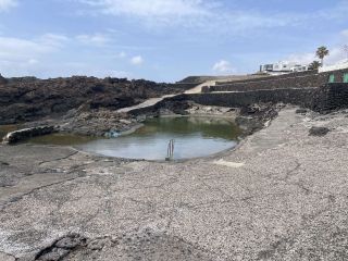 Rocky pool area at Piscina Natural Coloseo