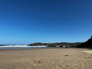 View from Little Diggers looking towards Diggers Beach (non-nude after the rocks)