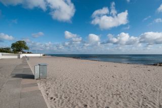Bellevue Beach - the nude section is to the far north of the beach