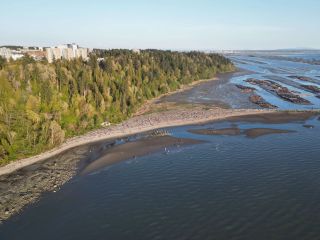 Aerial views looking south towards Wreck Beach
