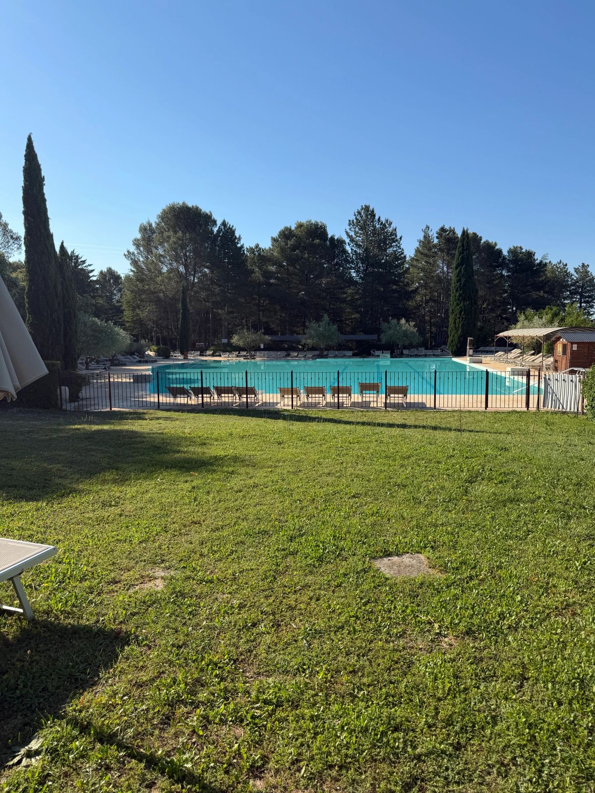 Large pool areas at Domaine de Belezy