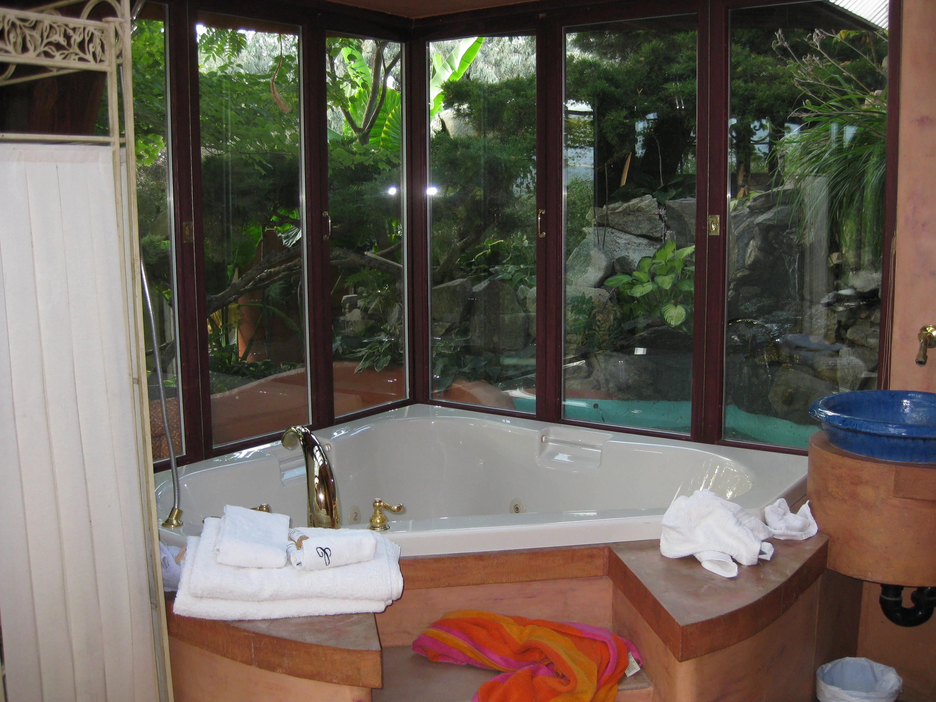 Coady's Cabana Bathroom