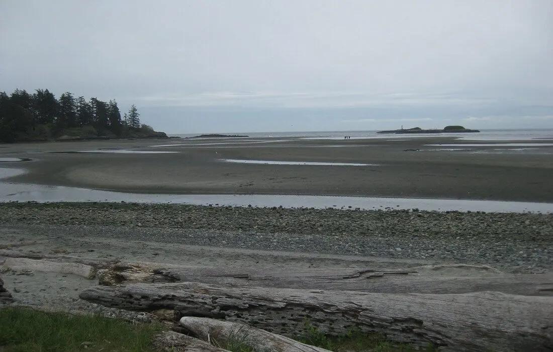 Rain and fog can roll in pretty fast at this beach - come prepared