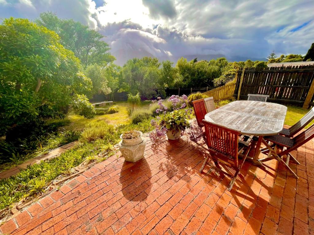 Port Nature Hout Bay Deluxe Apartments