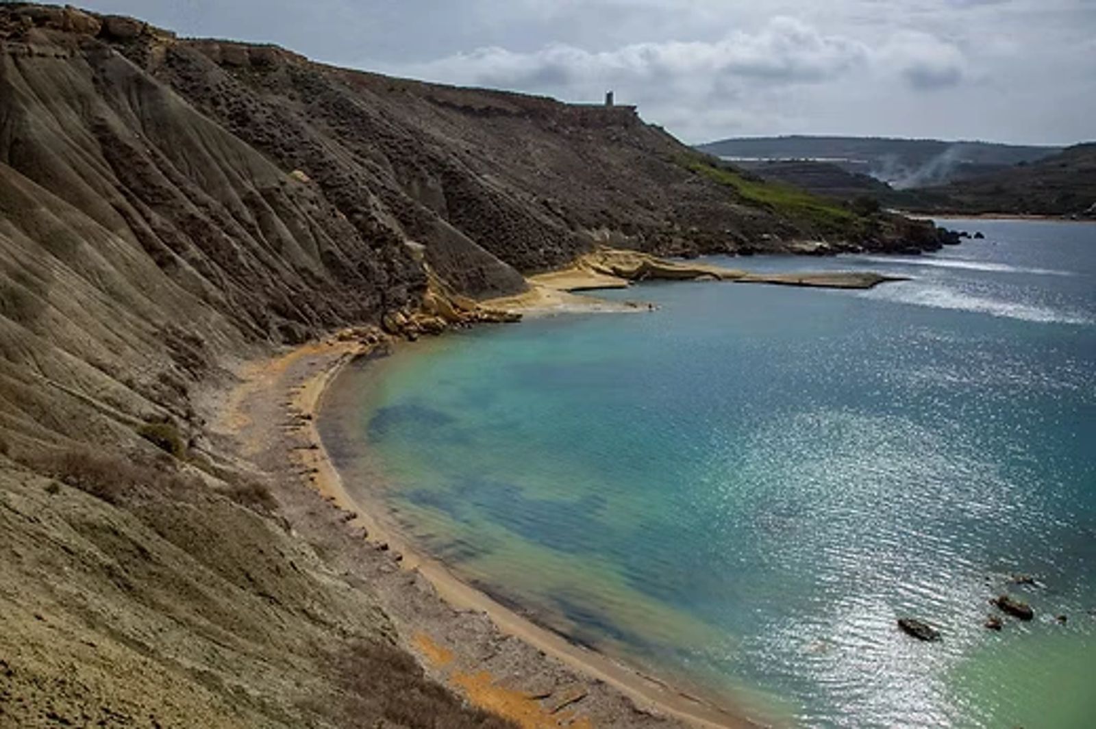Qarraba Bay