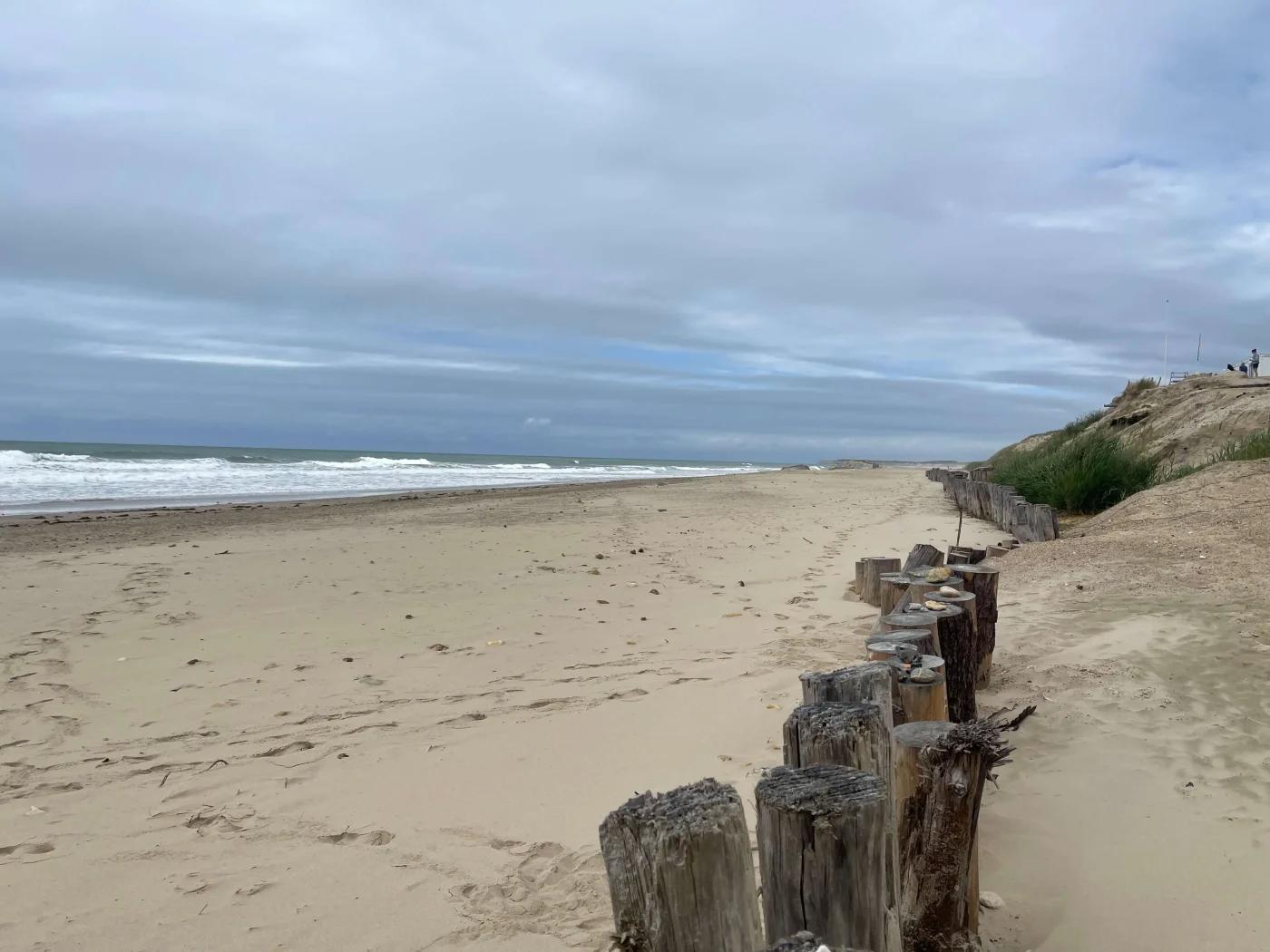 Not the best day for the beach.. but it is huge and wide!