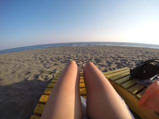 Perfect beach for an all-over tan!
