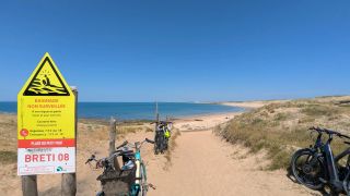 Trail to Plage Naturiste du Petit Pont